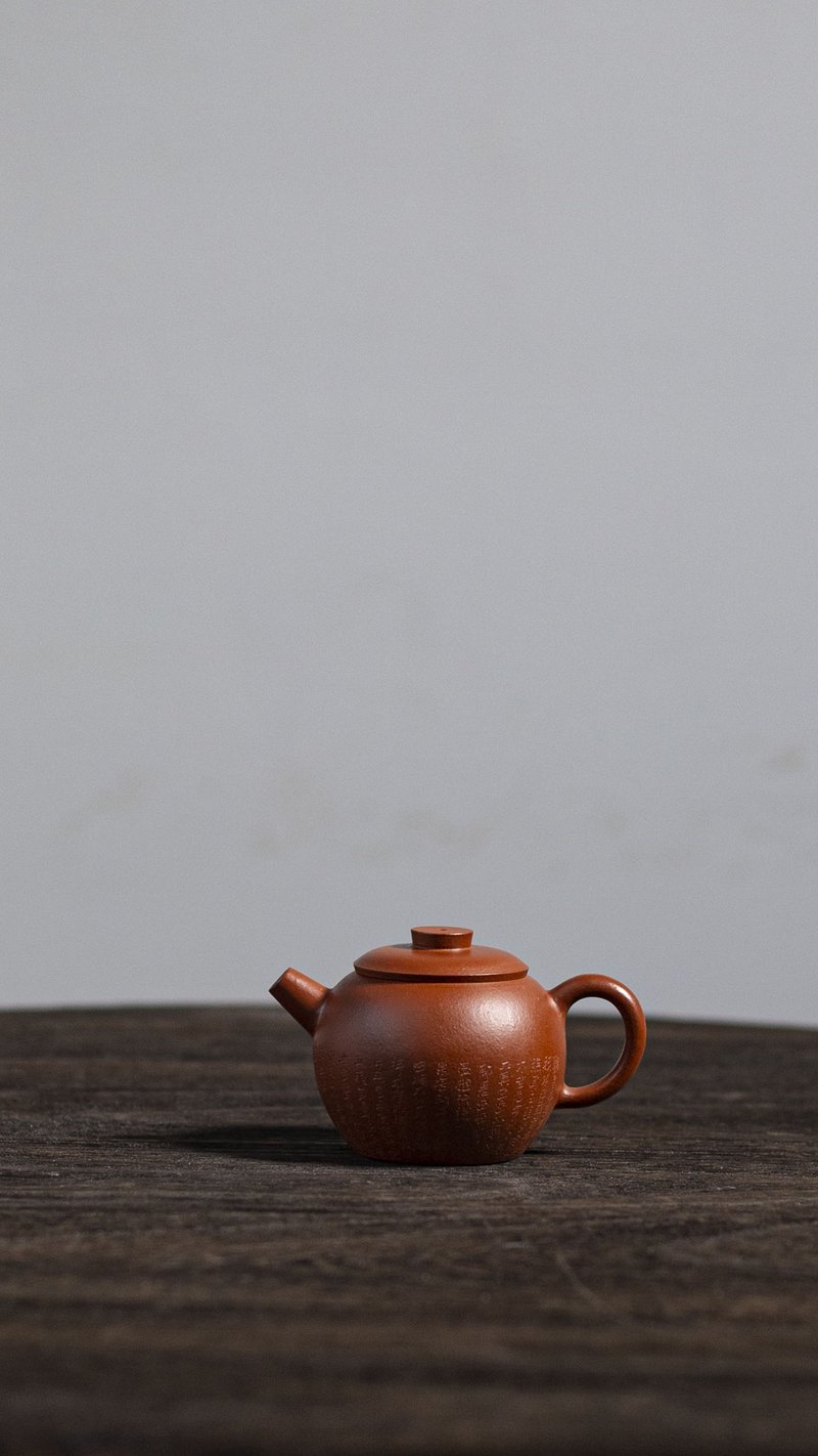 送禮紫砂壺茶壺巨轮壶 100cc 轻胚 把玩器 以平刀 边款字   全手 - 茶壺/茶杯/茶具 - 陶 灰色