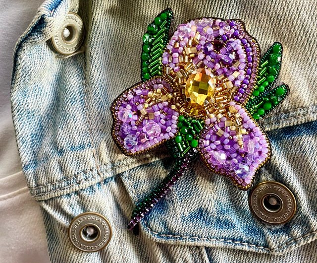 アイリス ビーズブローチ 手作り刺繍アクセサリー ピンフラワー 花