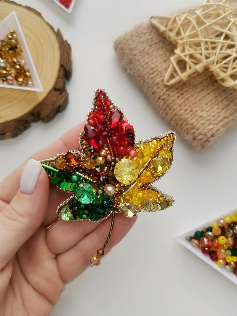 水晶 胸針 多色 - Leaf brooch, autumn leaf, leaf decoration, gift for mom