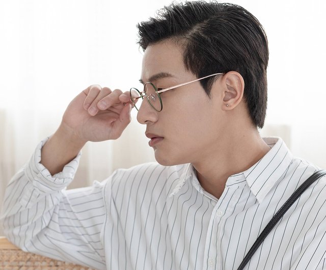 HOYA-New Vision FROMEYES 高屈折ブルーライトフィルター