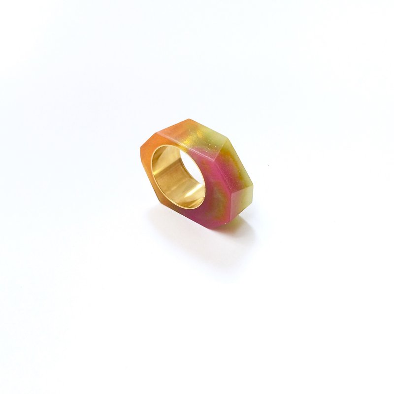 PRISMリング　ゴールド・カラフル - 戒指 - 樹脂 多色