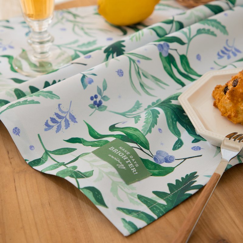 Water-repellent placemat-Morning Greenery - Place Mats & Dining Décor - Polyester Green