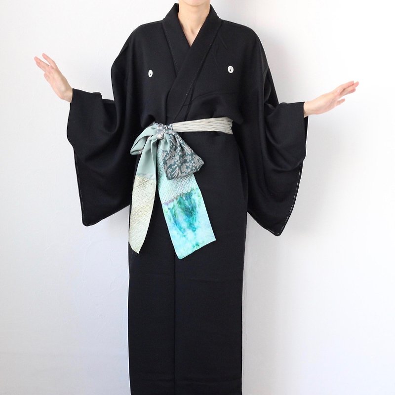 black plain kimono, EXCELLENT VINTAGE, maxi kimono, black dress /3769 - 晚裝/晚禮服  - 絲．絹 黑色
