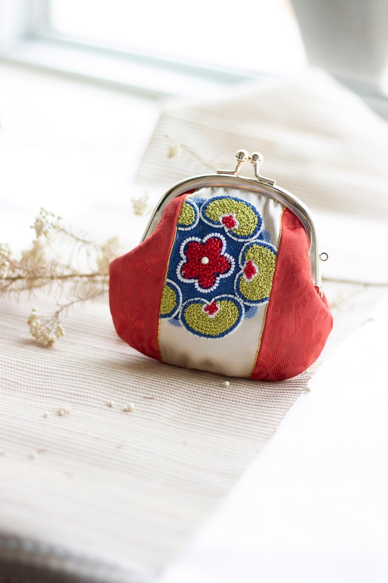 Mouth gold bag/embroidery bag - Knitting, Embroidery, Felted Wool & Sewing - Thread 