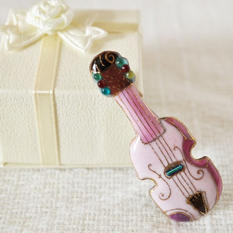 Violin-Pink Cloisonne Pin Brooch - เข็มกลัด/พิน - โลหะ สึชมพู