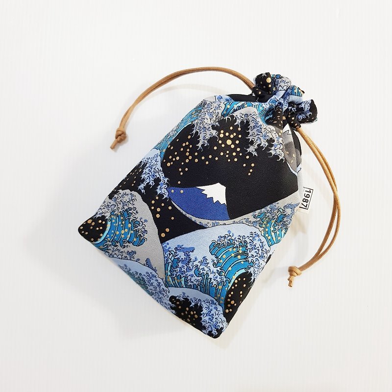 Stella Chen Customized Goods [Ukiyo-e Big Waves] Drawstring storage bag, carry-on bag, cosmetic bag, Christmas exchange gift