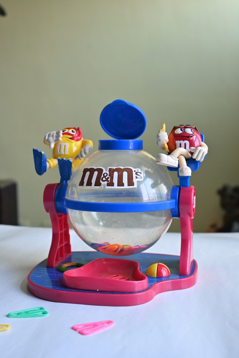 Out of print m&m chocolate summer candy machine - Items for Display - Plastic Multicolor