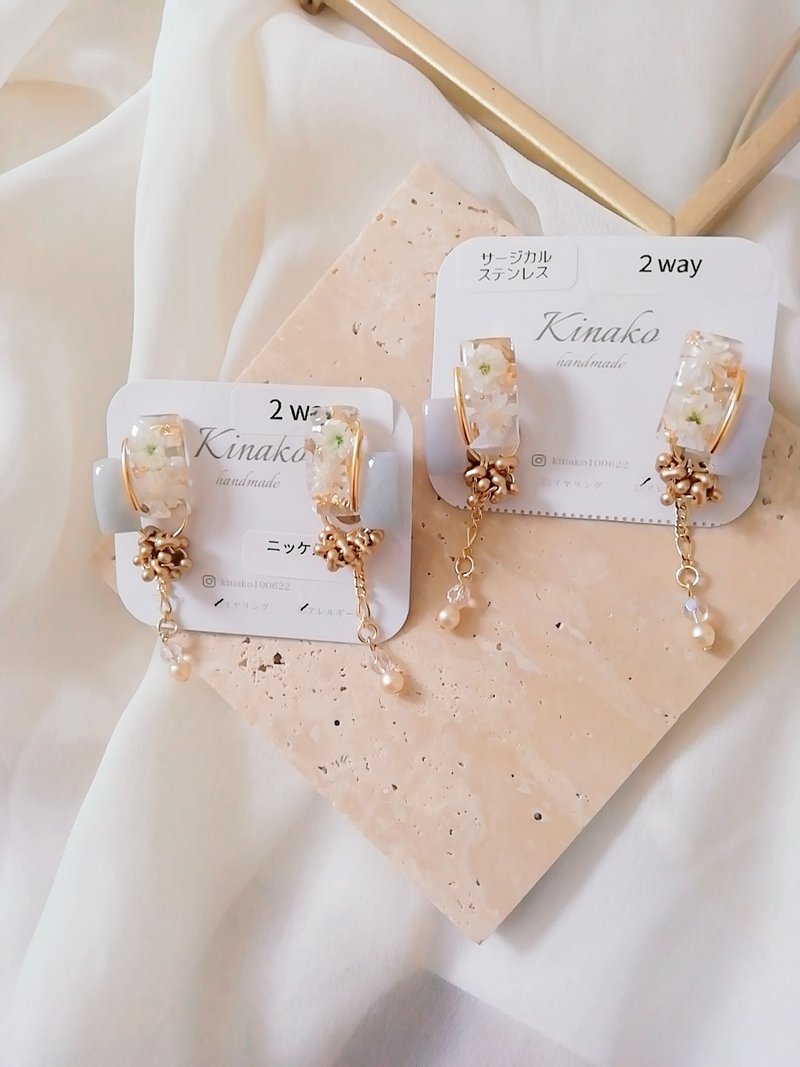 2way Rectangle Flower Earrings Clip-On Gold Beads x Dull White - ต่างหู - เรซิน สีทอง