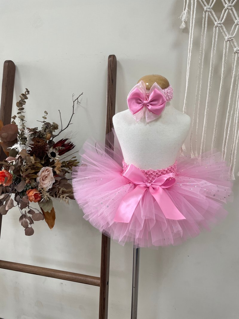 Pink Bubble Tutu Skirt for Moon Ceremony - กระโปรง - วัสดุอื่นๆ 