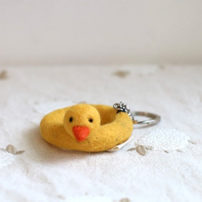 Wool on the Sheep Mountain Wool Felt Keychain Duckling Swimming Ring Summer Accessories - Keychains - Wool Yellow