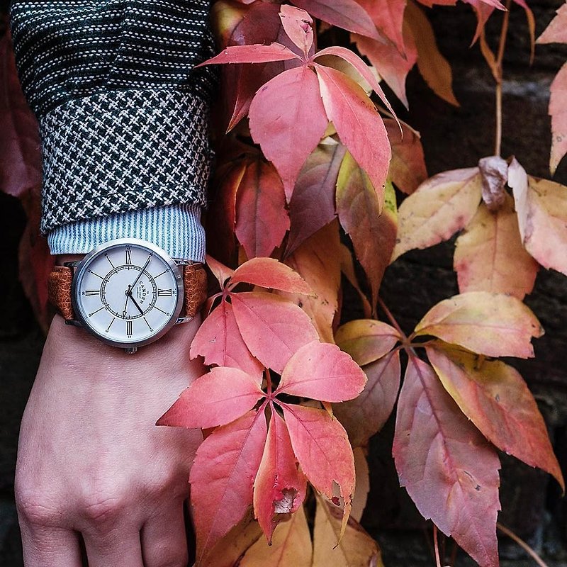Camden Watch pure British descent vintage and elegant Roman numeral leather watch - นาฬิกาผู้หญิง - โลหะ 