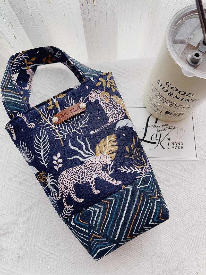 Water bottle bag_Geometric Leopard carry-on bag for going out - Beverage Holders & Bags - Cotton & Hemp Blue