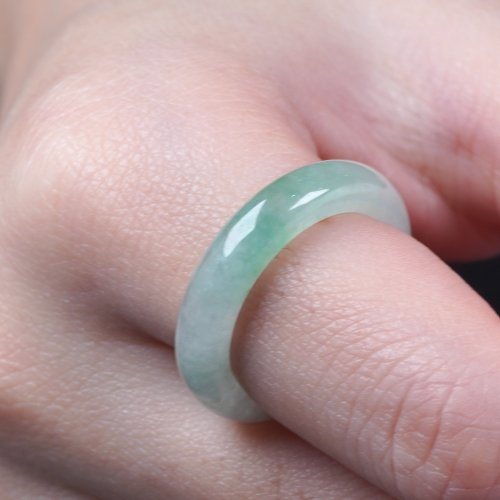 瓔珞珠寶盒 E.L.Jewelry Box 冰飄綠花翡翠戒指戒圈 | 國際12圍 | 天然緬甸玉翡翠A貨 | 送禮