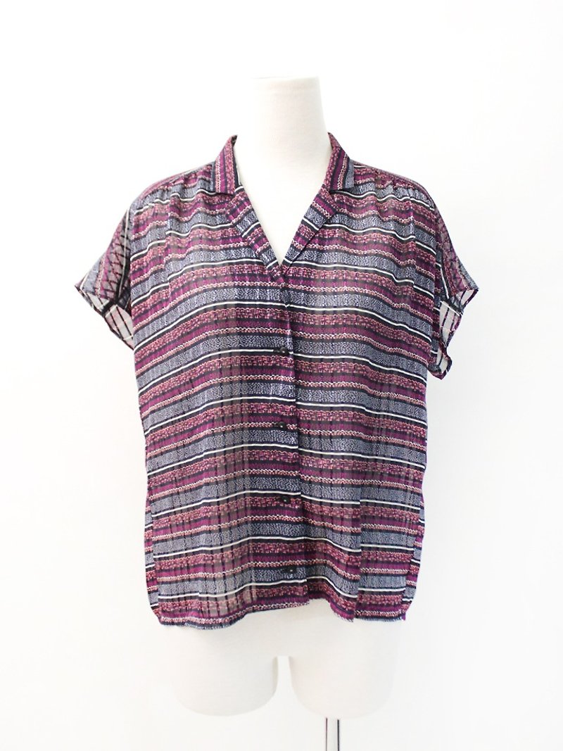 Vintage Hippie Totem Cool Short Sleeve Vintage Shirt 90s Vintage Blouse - เสื้อเชิ้ตผู้หญิง - เส้นใยสังเคราะห์ สีม่วง