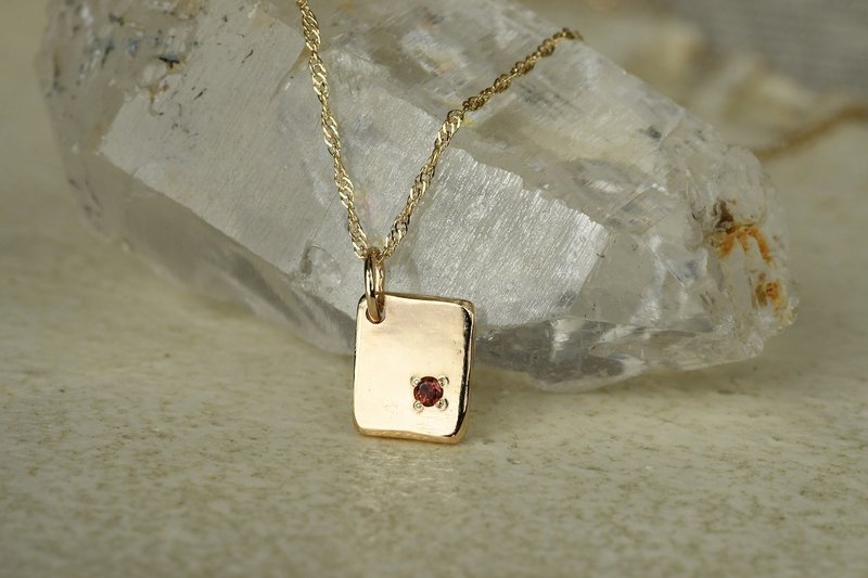 Light of memory garnet pendant top only - สร้อยคอ - โลหะ สีแดง