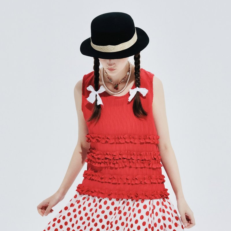 Red wrinkled fabric three-dimensional lace vest/summer top - เสื้อกั๊กผู้หญิง - วัสดุอื่นๆ สีแดง