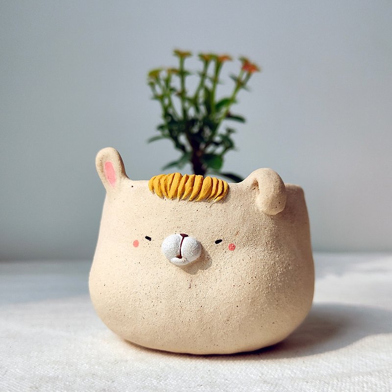 White chubby bunny plant pot. Handmade planter. - 花瓶・植木鉢 - 陶器 