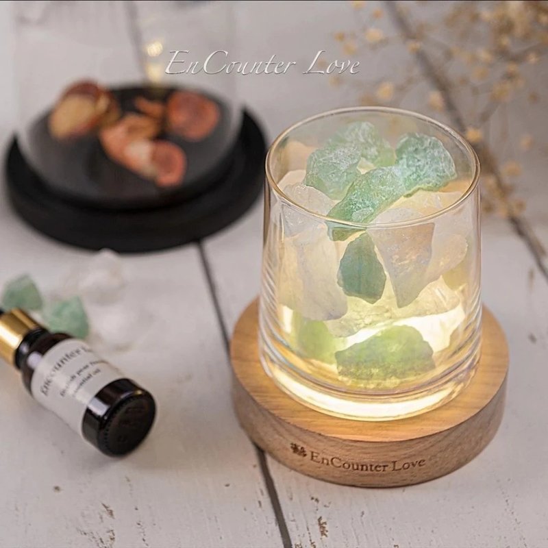 Taiwan's current stock [crystal lamp illuminates energy crystal] two-color green and white crystal business support and energy - น้ำหอม - คริสตัล สีเขียว