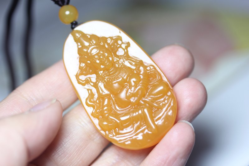 [Yellow God of Wealth] Necklace/Natural Yellow Dragon Jade Pendant/Meaning to attract wealth, protect the master and ward off evil - Necklaces - Jade Orange