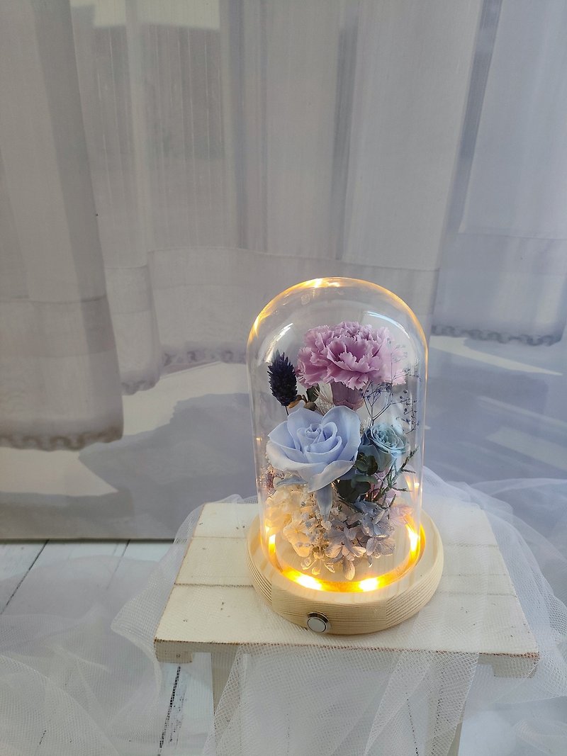 Mother's Day Gift Carnation Preserved Flower Glass Shade Night Lamp - Blue and Purple Graduation Teacher Gift - ช่อดอกไม้แห้ง - พืช/ดอกไม้ สีน้ำเงิน