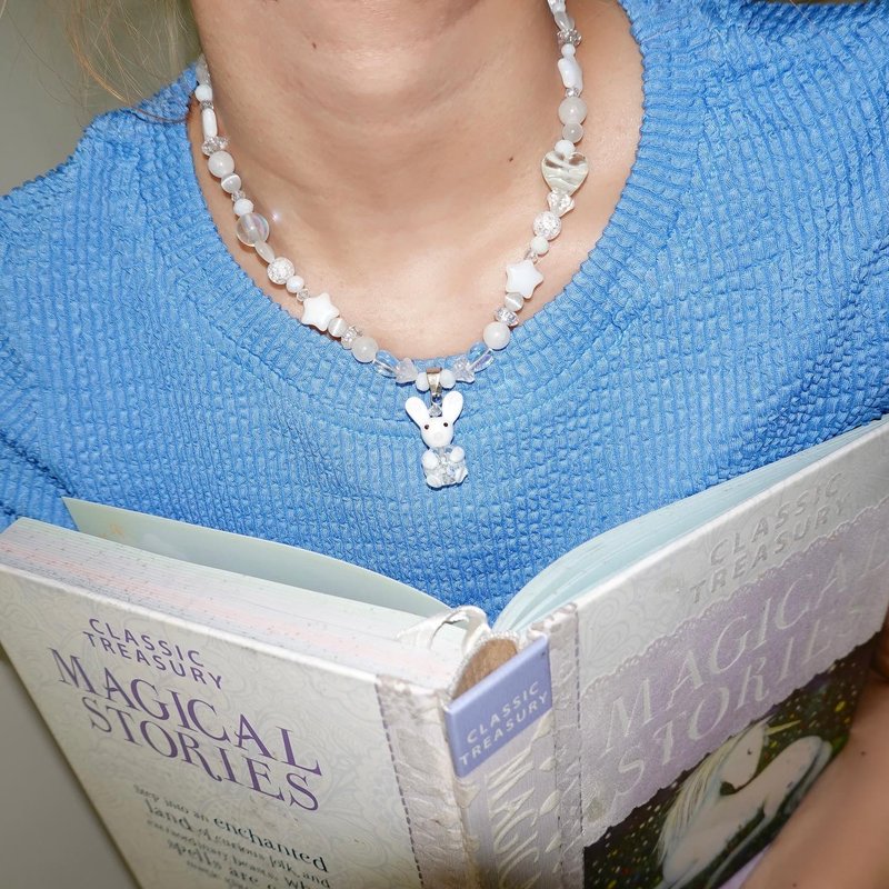 White Rabbit Beaded Necklace - 項鍊 - 玻璃 白色