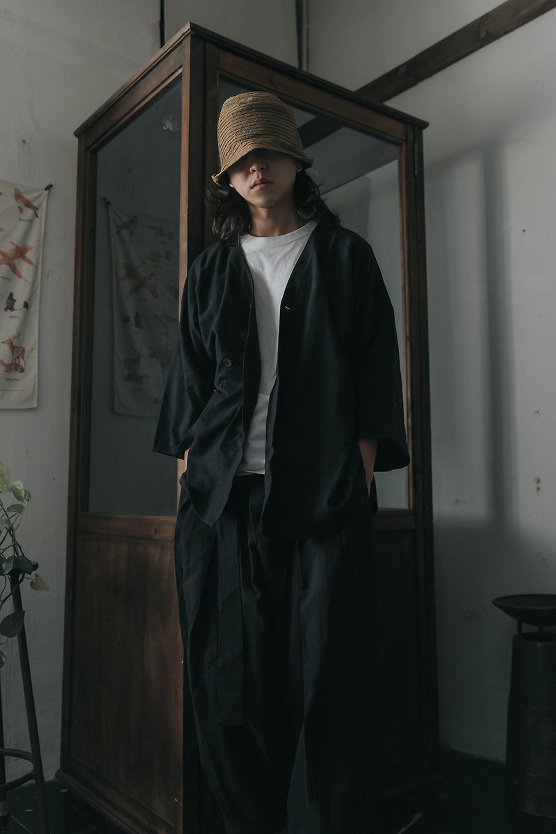 Karma Overlap Kimono 黑色毛料罩衫/外套 - 帽T/大學T - 羊毛 黑色