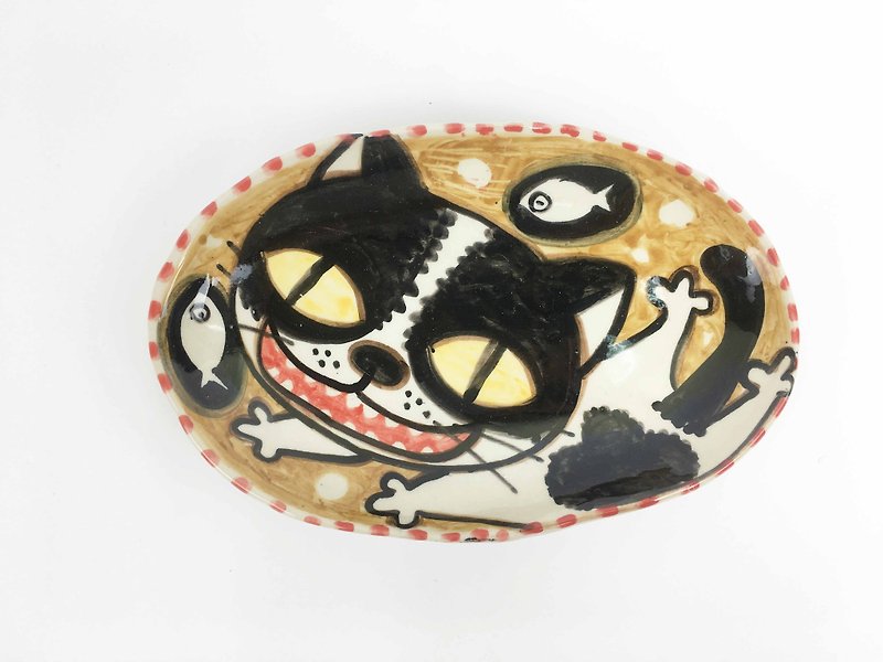 Nice Little Clay Four-foot Elliptical Medium Plate_Happy Cat 0302-06 - Small Plates & Saucers - Pottery Khaki