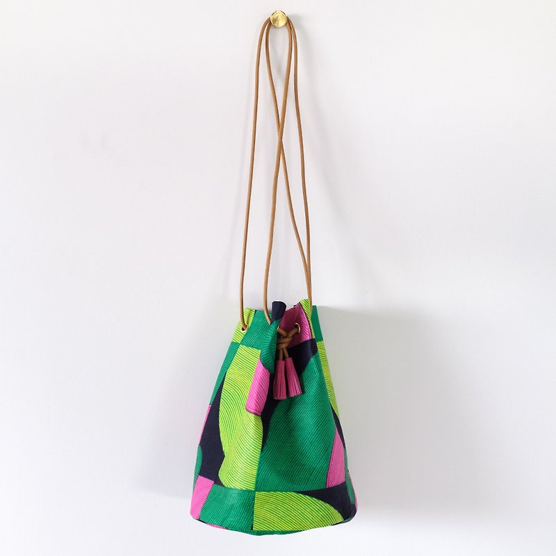 African wax bucket bag - Handbags & Totes - Cotton & Hemp Green