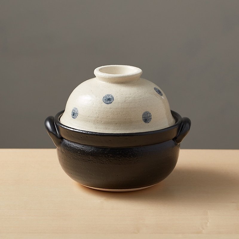 有種創意 - 日本萬古燒 - 兩用蓋碗土鍋 - 水玉點點(1.1L) - 鍋子/烤盤 - 陶 白色
