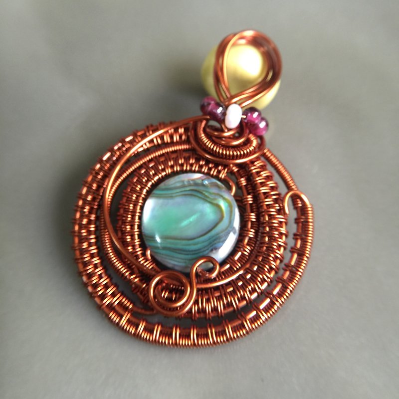 The texture of the empty Remben long round necklace - สร้อยคอยาว - โลหะ สีเขียว