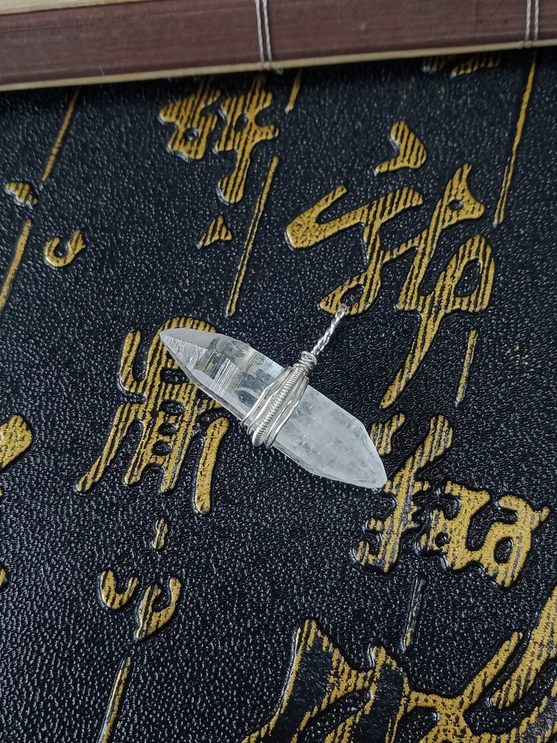 佚名山河。項鍊。天然雙尖白水晶。金屬編織。含鍊 - 項鍊 - 寶石 白色