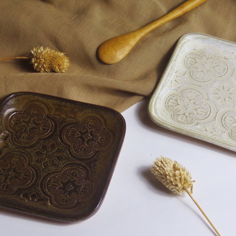 [Window Shadow] Begonia Glass Pattern_Porcelain Platter - Plates & Trays - Pottery 