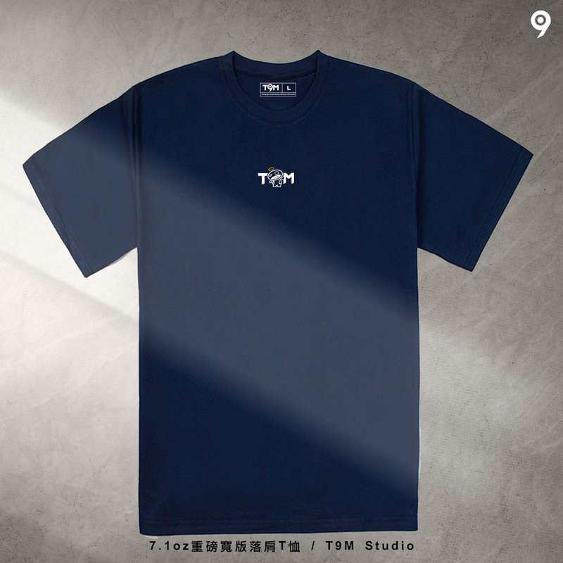 【T9M】晴天鹿路 03 短袖寬版T恤 藏青 好運密碼 13149 東方靈數 - 男 T 恤 - 棉．麻 藍色