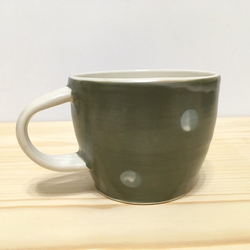 耶誕綠-手工陶杯 - 咖啡杯 - 陶 綠色