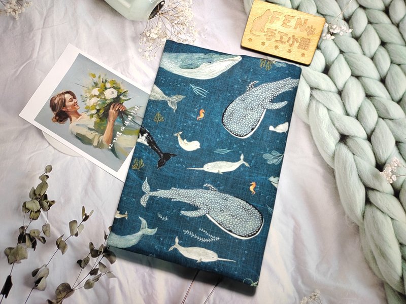 海洋系列-美國限量棉布海洋鯨鯊鯨魚章魚布書套-布書衣適用A5-25K - 書衣/書套 - 棉．麻 