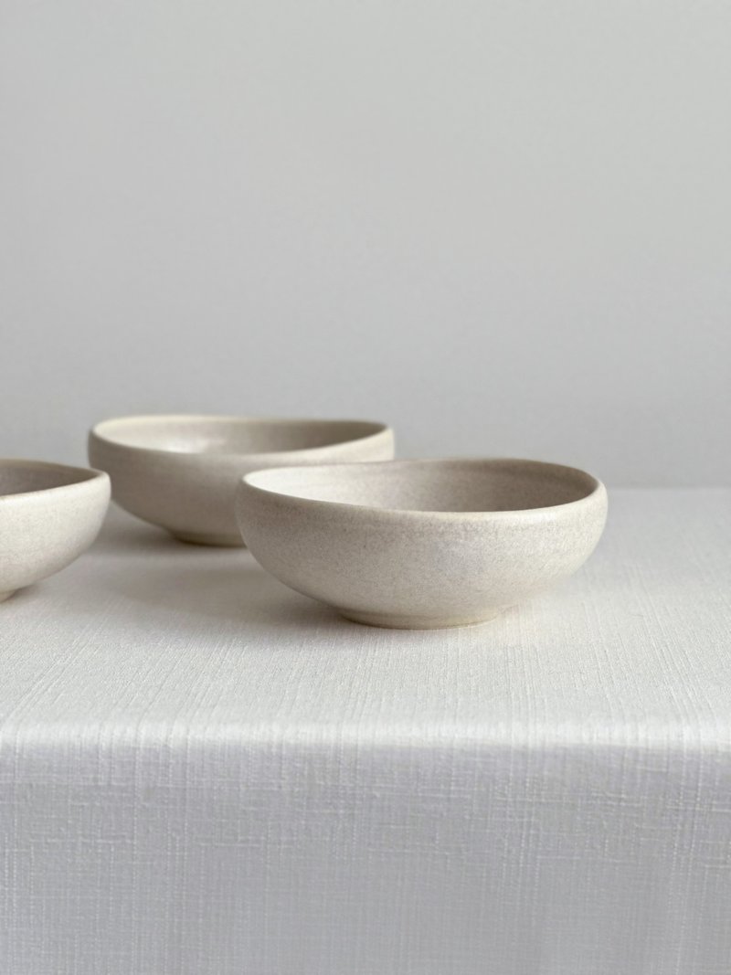 Silver gray trimmed small bowl - Bowls - Pottery 