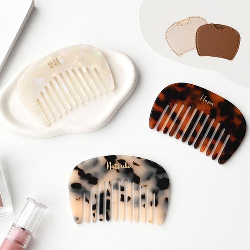 CELINE ベージュ ヘアコーム 収納袋付き CELINE ベージュ ヘアコーム 収納袋付き CELINE ベージュ