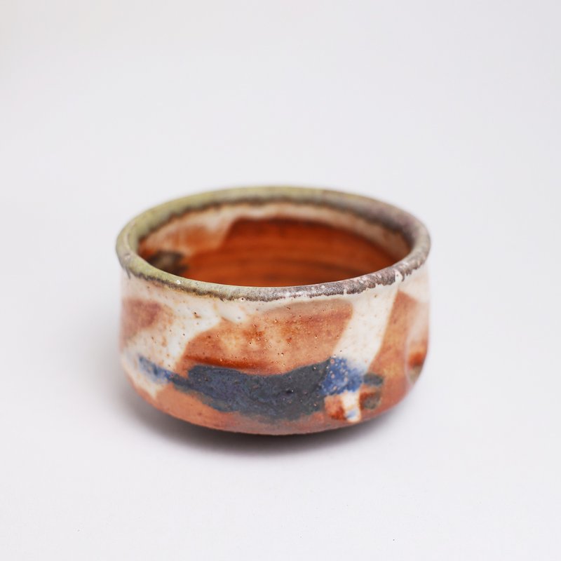 明芽窯 l 柴燒志野藍繪雲絞茶碗 志野釉 陶器 茶具 蒐藏品 H6 - 茶壺/茶杯/茶具 - 陶 橘色