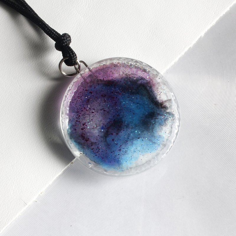 Stardust / Resin Necklace with Mirror inlay - Necklaces - Resin Purple