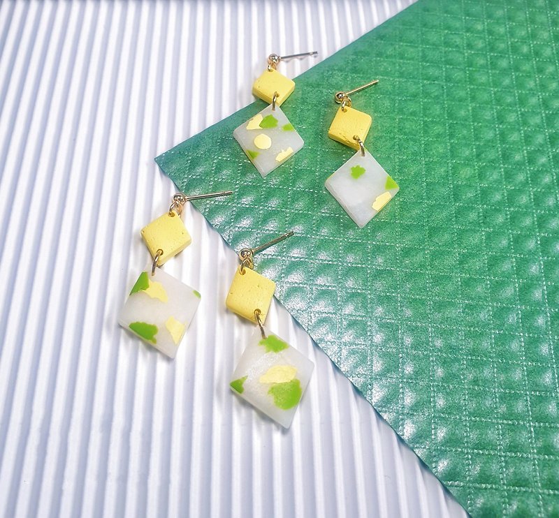 Lime is not sour | Large and small diamond shapes | Earrings/earrings - ต่างหู - ดินเผา 