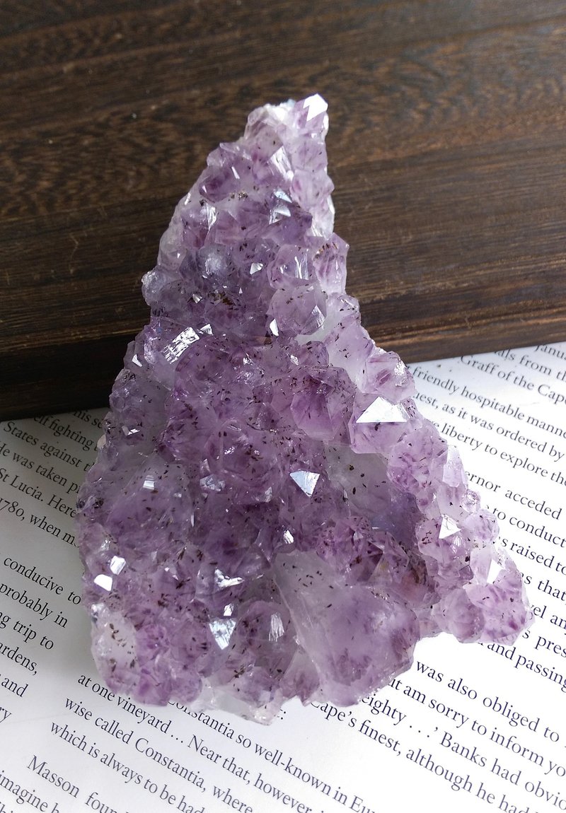 Amethyst 巴西產地 原皮紫水晶 鈦晶共生 天然礦石 原礦 - ของวางตกแต่ง - วัสดุอื่นๆ 