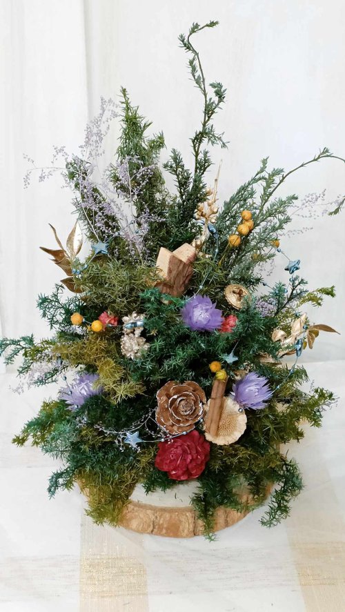 Kinki 手作Studio 永生松柏聖誕桌花 入厝客製教師節感恩聖誕節樹花圈生日交換禮物