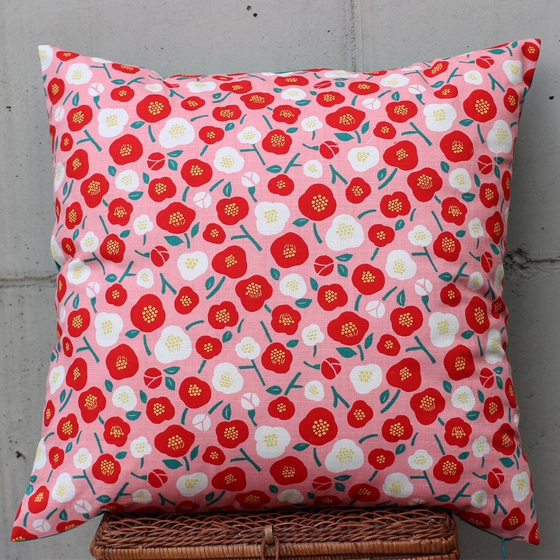 camellia flower cushion cover - หมอน - ผ้าฝ้าย/ผ้าลินิน สีแดง