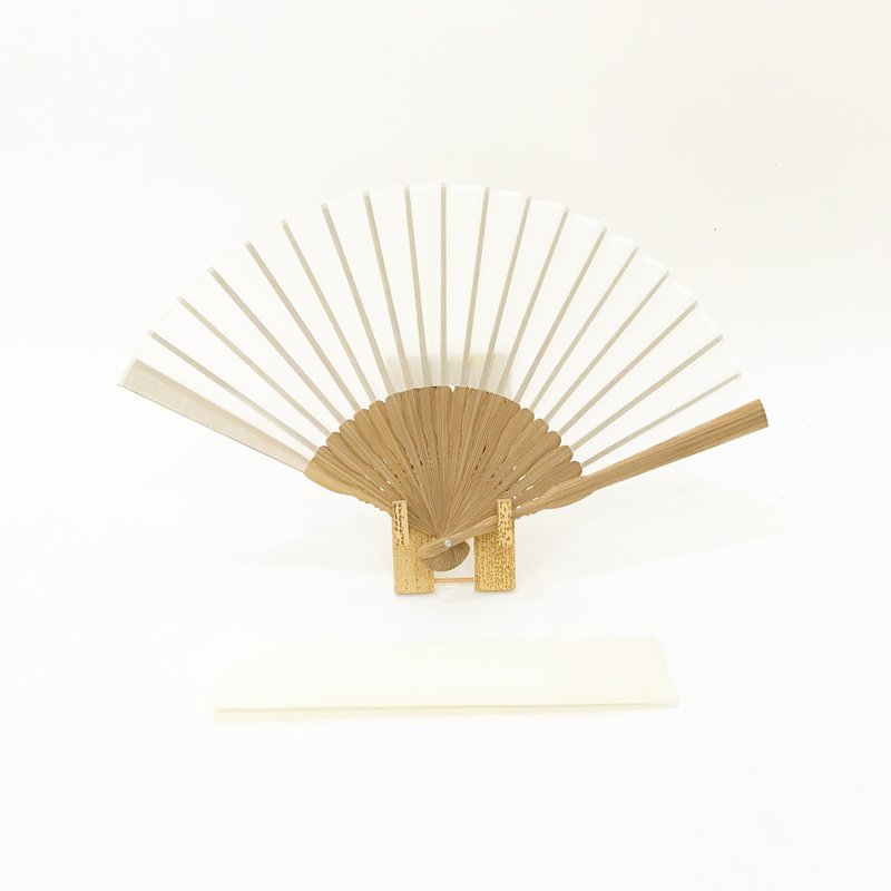 絵絹扇子　日本の京都の職人が手仕事で制作　透け感を楽しめる涼やかな仕上がり　プレゼントに最適 #04 - 扇子 - 絲．絹 白色