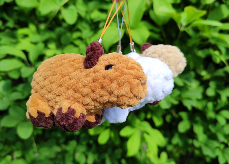 Crochet capybara keychain pattern pdf, crochet baby capybara plushies - Logo 設計/圖案設計 - 其他材質 