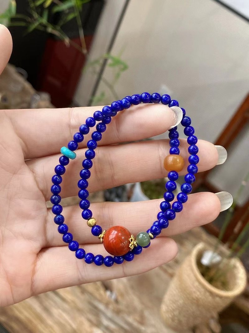 Natural lapis lazuli two-circle bracelet with natural turquoise, jasper, Wax and red sandalwood to help you sleep and prosper your career - สร้อยข้อมือ - คริสตัล 