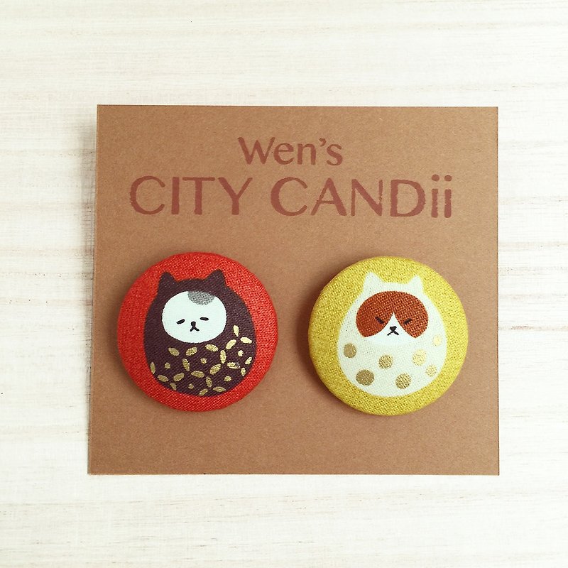 4cm Fabric Badges / Daruma Cat Series No.1 - Badges & Pins - Cotton & Hemp Red