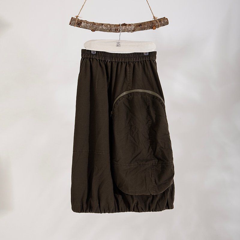 Black Hole Three-dimensional Big Pocket Elastic Casual Skirt | Sold out and adding more - กระโปรง - ผ้าฝ้าย/ผ้าลินิน สีนำ้ตาล