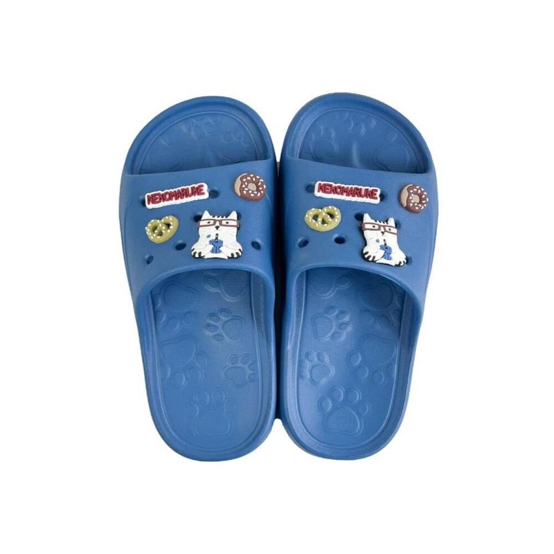 Kusuguru Japan Clog-Style Lightweight Waterproof Cloud Thick-Soled Slippers with Buckle - Cat Maru Blue - รองเท้าแตะในบ้าน - วัสดุกันนำ้ สีน้ำเงิน