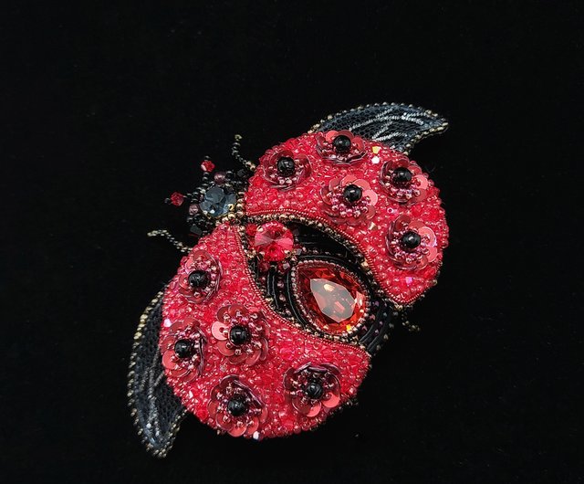 PU-GI-様❤レジン ペンダントトップ  ブローチ ジュエリー刺繡3Dクリスタル昆虫ブローチ-てんとう虫 - ショップ